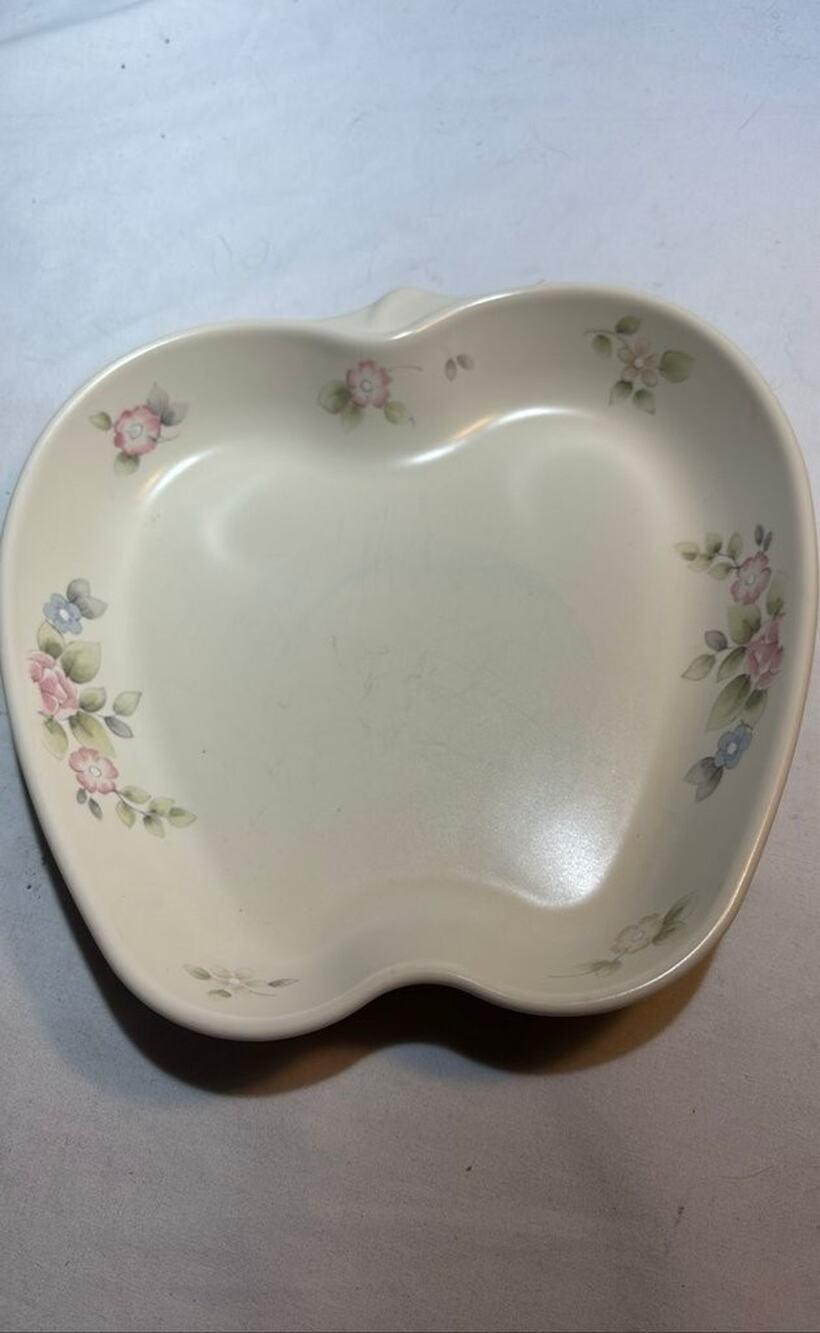 Pfaltzgraff Floral Apple-Shaped Serving Dish